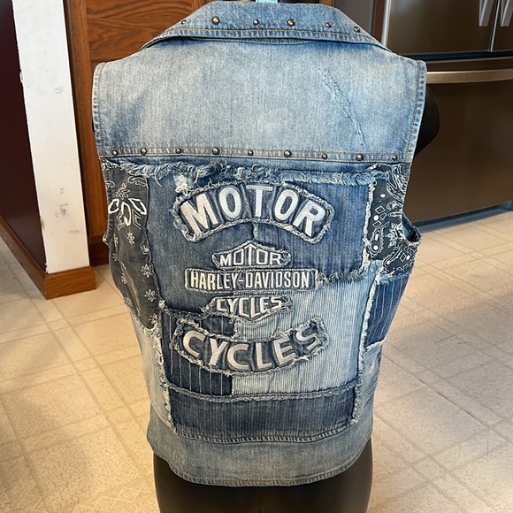 Harley-Davidson Jackets & Blazers - Harley Davidson women’s embroidered denim vest